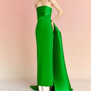 Elegant Green Strapless Gown